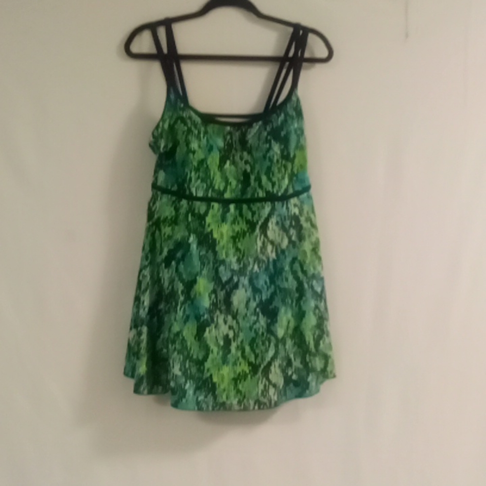 PLUS SIZE BATHING SUIT